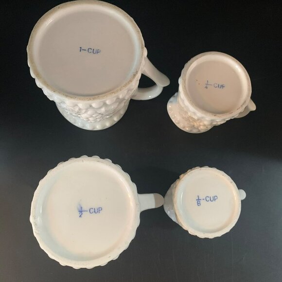 Vintage Sonsco Porcelain Grape Cluster Measuring Cups with Handles Set of 4 - Picture 4 of 11